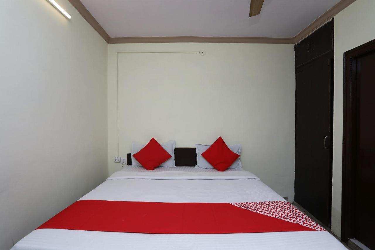 Oyo 29411 Hotel Vanshika Agra  Exteriör bild