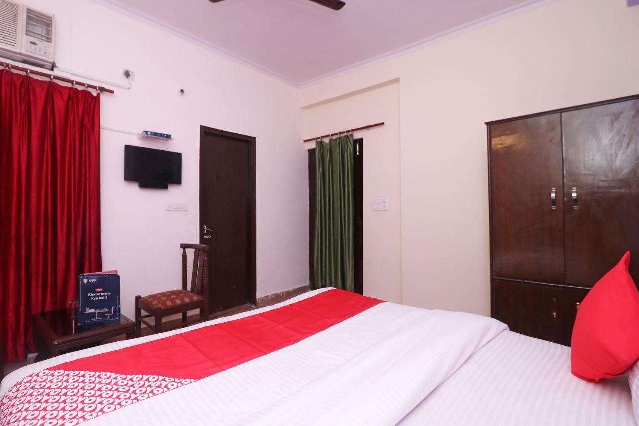 Oyo 29411 Hotel Vanshika Agra  Exteriör bild